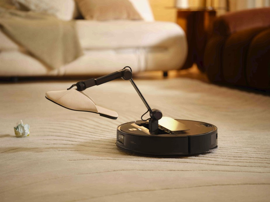 Saros Z70 gắp đồ vật