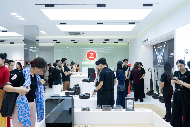 Dọn nhà ngày Tết: Robot hút bụi hay máy hút bụi cầm tay tiện hơn?