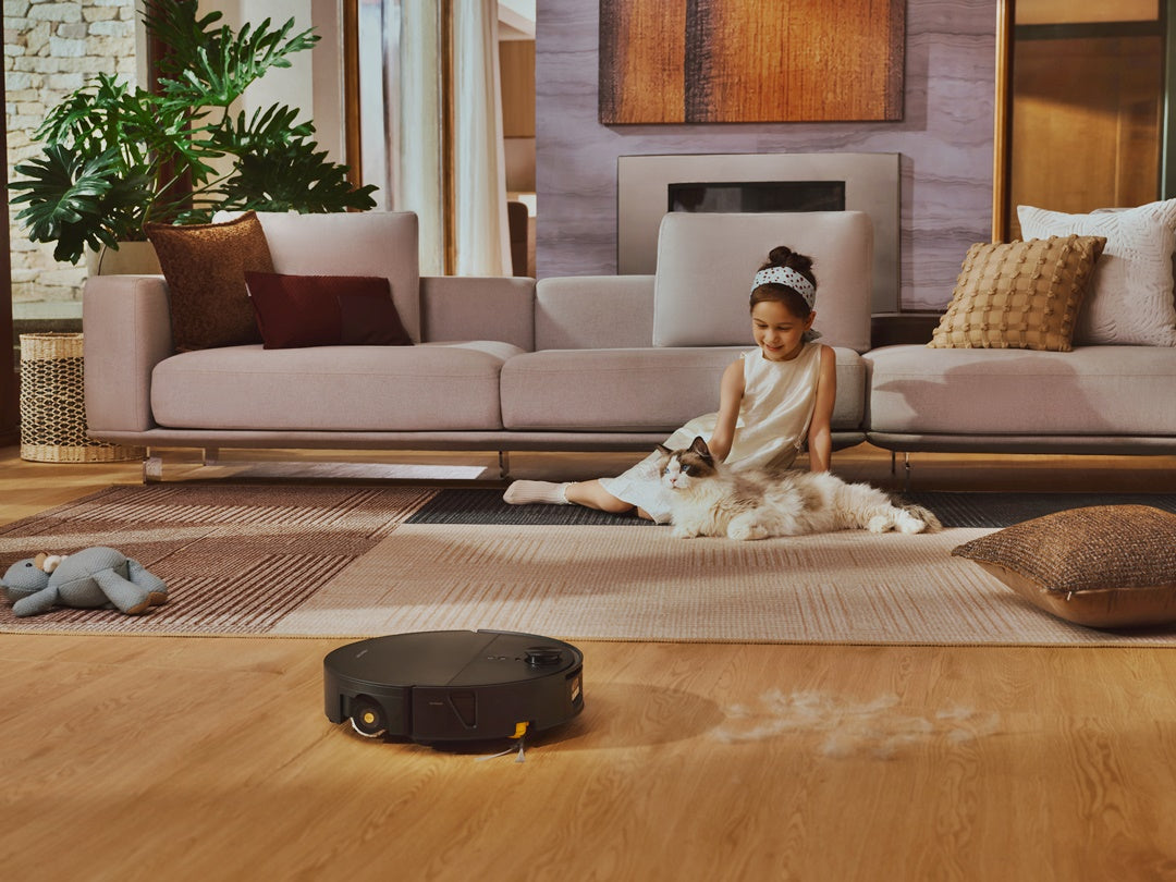 Roborock ra mắt robot hút bụi lau nhà con lăn thế hệ mới Saros 20 Flow Complete