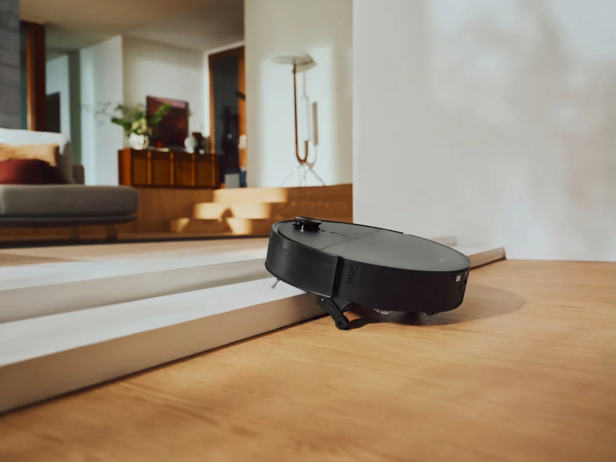 Roborock trình làng 3 sản phẩm mới với công nghệ lau con lăn và hơi nước