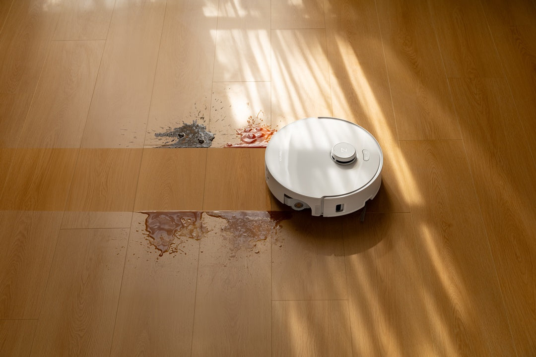Sàn nhà bị nồm ẩm có nên dùng robot hút bụi? Những lưu ý quan trọng khi sử dụng